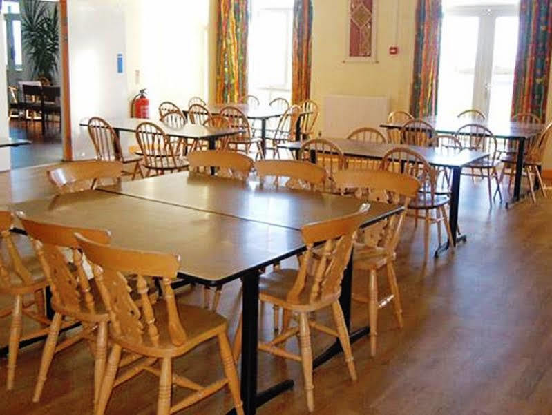 Yha Manorbier Hostel Tenby Ngoại thất bức ảnh