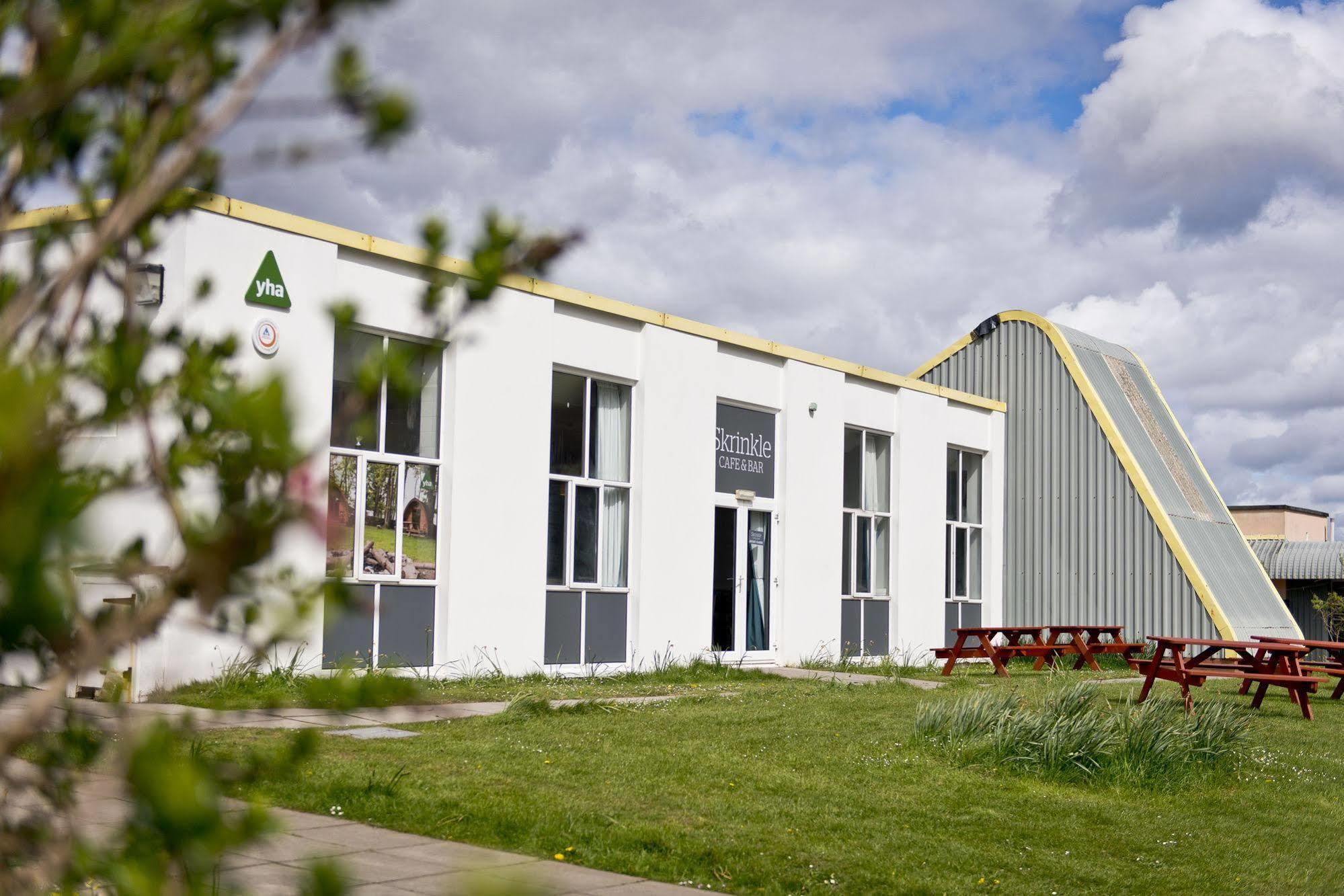 Yha Manorbier Hostel Tenby Ngoại thất bức ảnh